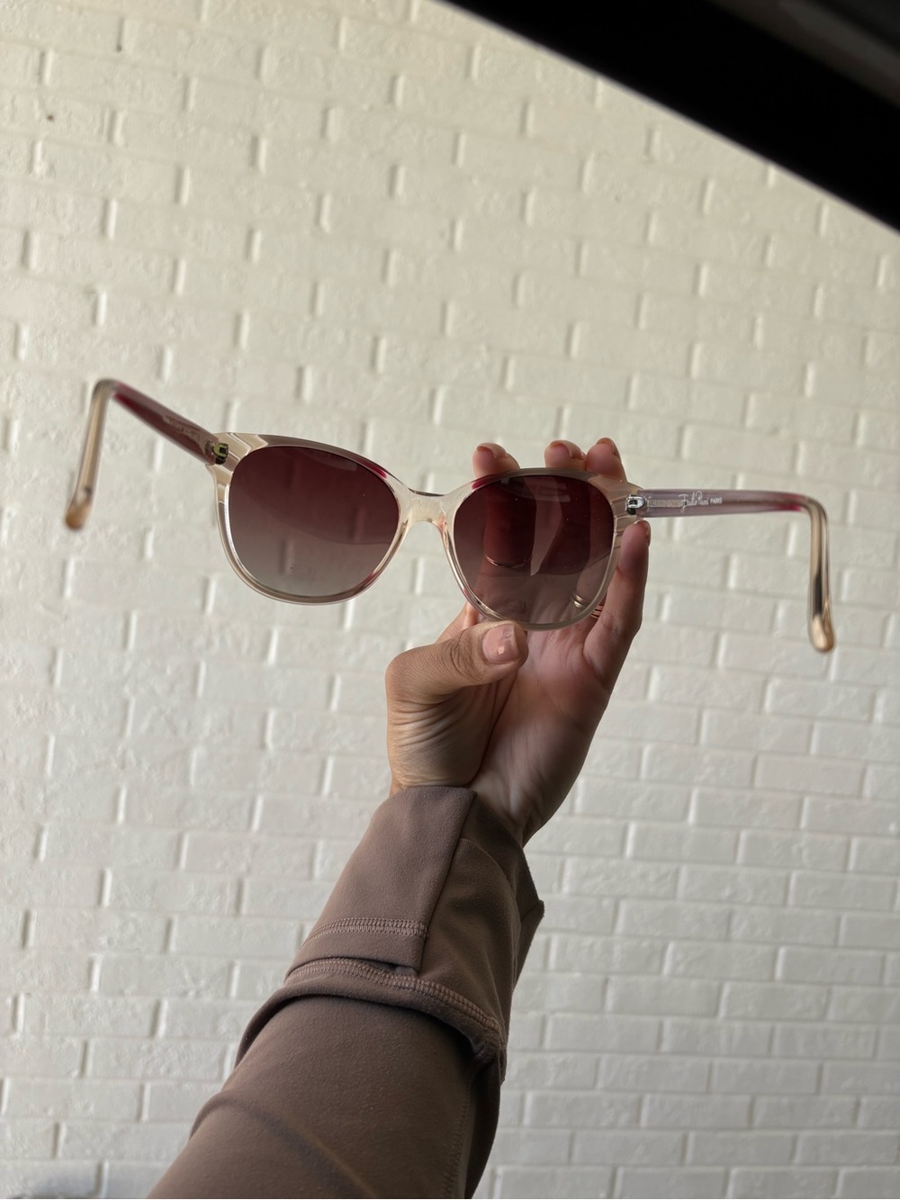 Emilio Pucci Oversized Gradient Lens Sunglasses - Clear Red Frame - Picture 4 of 6